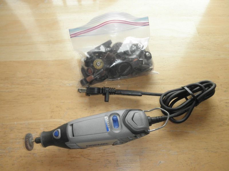 Dremel 3000 Rotary Tool Kit (120V Corded) — USED