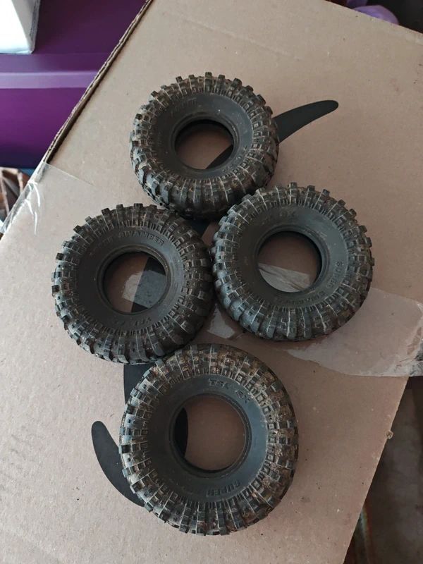 Super Swamper-Style 1.9 Crawler Tires, Set of 4 (Used)